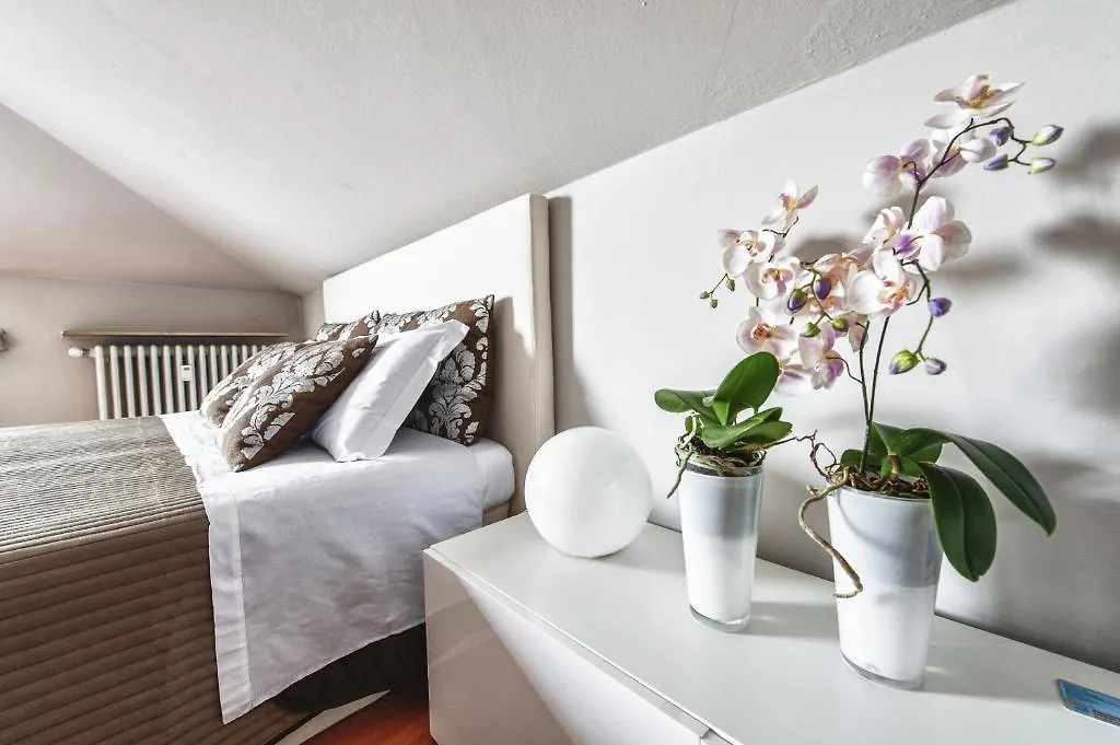 דירות ברגמו Cute & Cozy Terrace