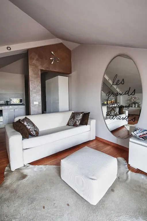 דירות ברגמו Cute & Cozy Terrace